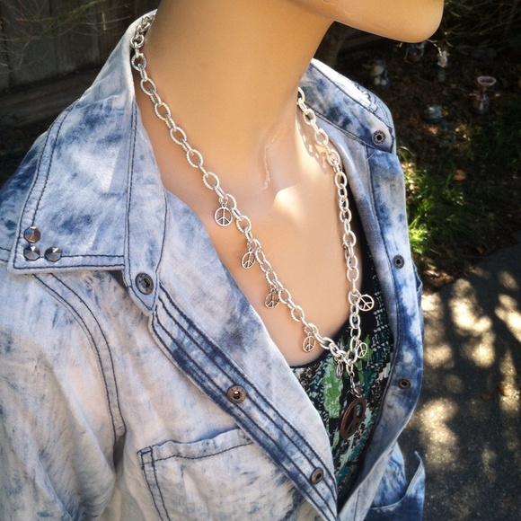 Peace Necklace - Picture 2 of 3