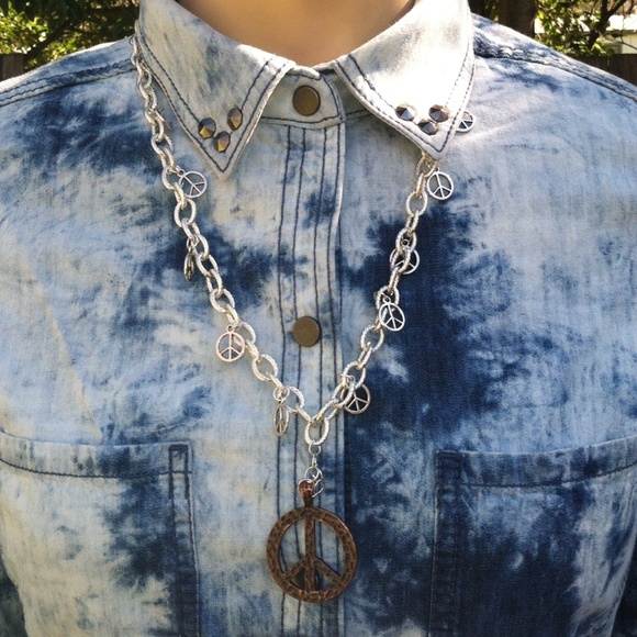 Peace Necklace - Picture 3 of 3