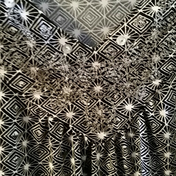 Embellished top - Picture 2 of 3