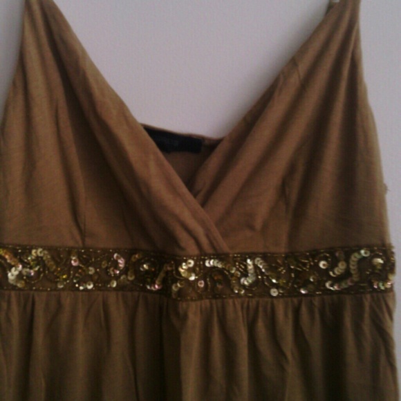 Beige top - Picture 2 of 2