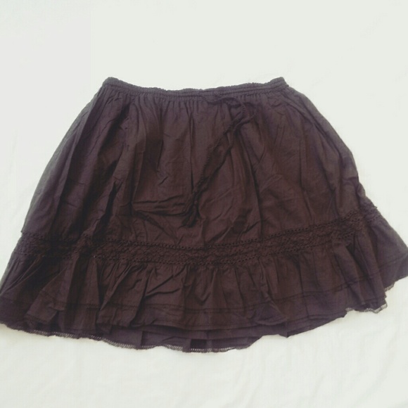 Sold ❌ Brown skirt with lace