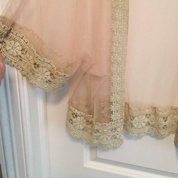 Sheer wrap - Picture 2 of 4