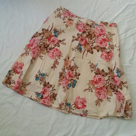 Vintage style floral skirt