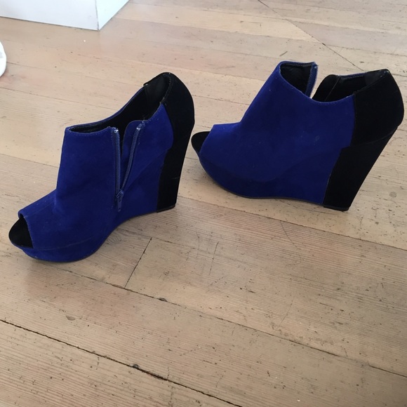 Cobalt Blue Qupid peep toe booties