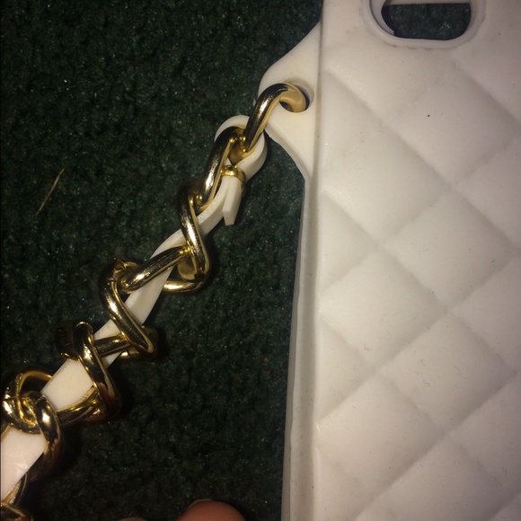 White & Gold Chain Quilted iPhone 4/4s Purse Case - Picture 3 of 3