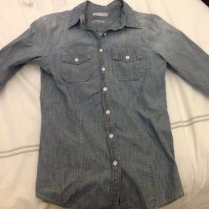 Gap chambray button down shirt