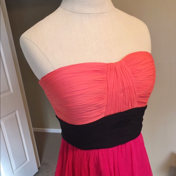 Prom Dress 🌺 - Picture 2 of 3