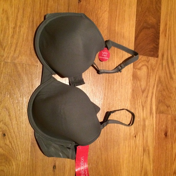 Xhiliration T Shirt bra