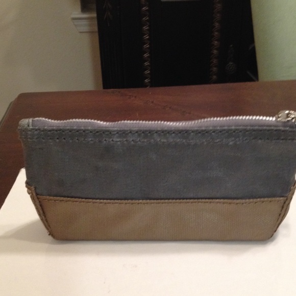Cosmetic bag
