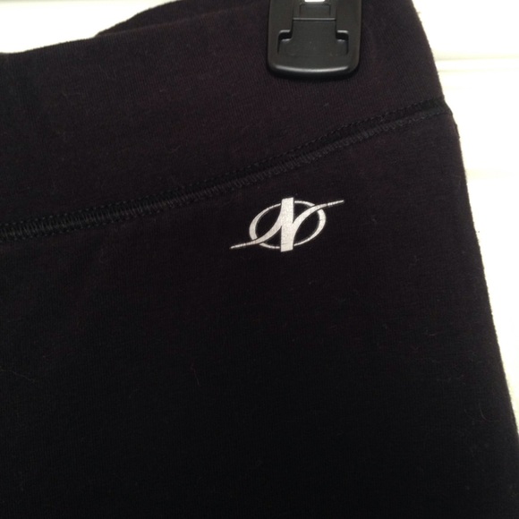 NordicTrack Work Out Capris - Picture 2 of 2