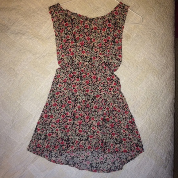 Cute floral dress! WILLING TO TRADE