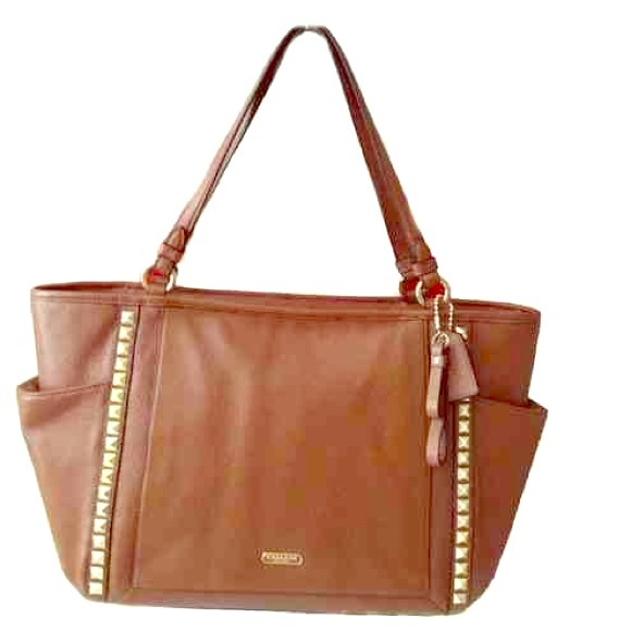 ⭐️SALE⭐️NWT! Coach Tote ❤️