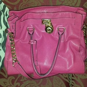 Autic. Michael Kors purse pink