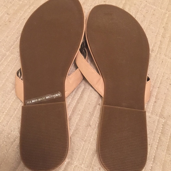 Flip flops- never worn!! - Picture 3 of 3