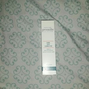 Dark spot corrector
