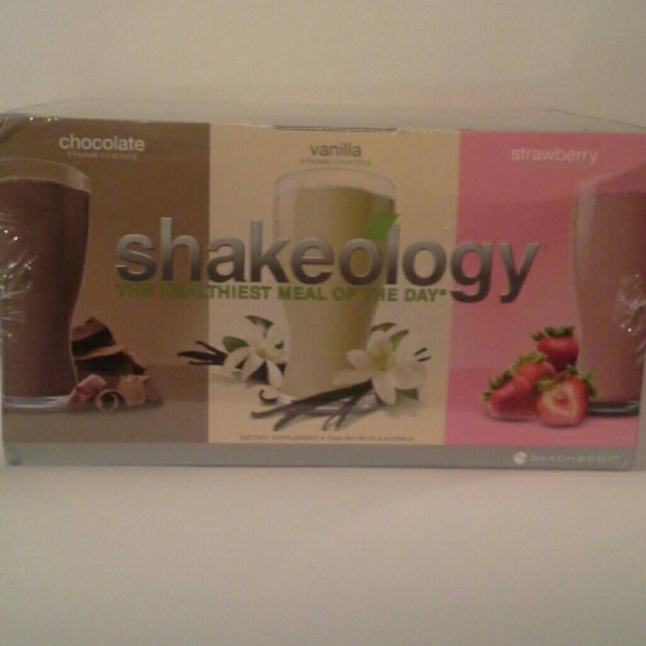 Shakeology Box of 24 packets Neopolitan