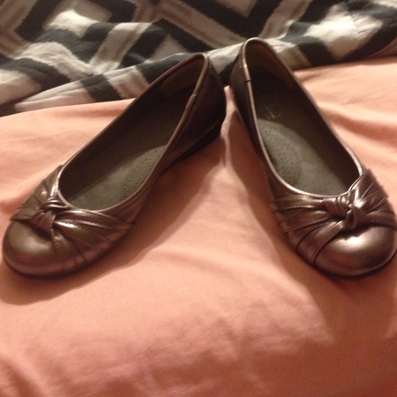 Silver flats