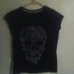 A skull shirt