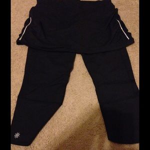 Athleta 2 in 1 Capri