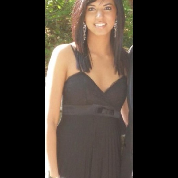Beautiful little black dress.
