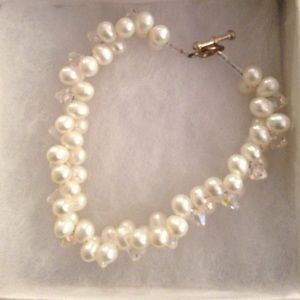 Add a little snow to your wrist!