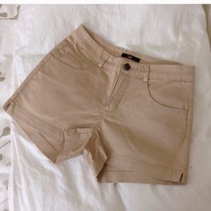 Khaki high rise shorts💰