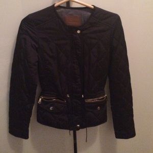 NWOT Zara Navy short quilted jacket💕