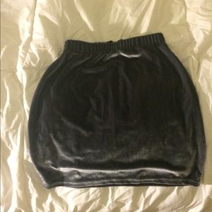 VELVET FIRTED SKIRT
