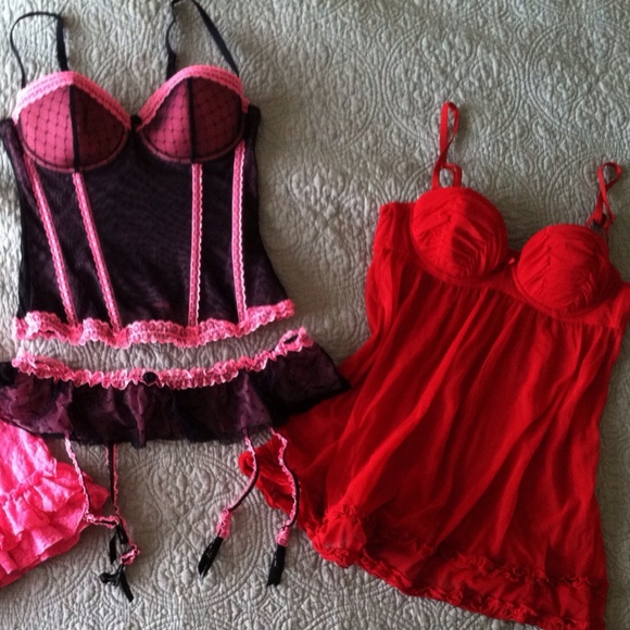Medium lingerie lot