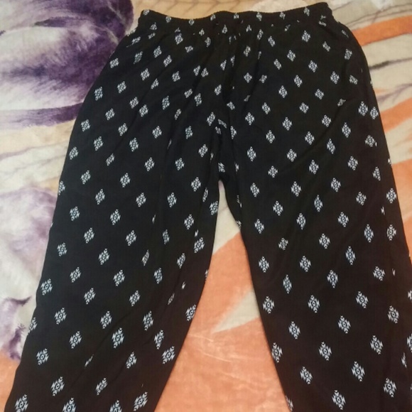 Forever 21 black and white joggers