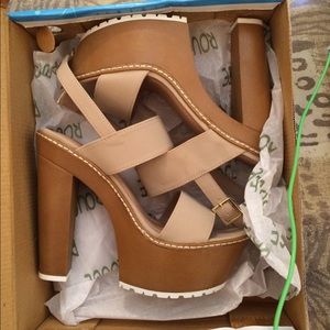 Fabulous Chunky heel platform sandal! Spring15.