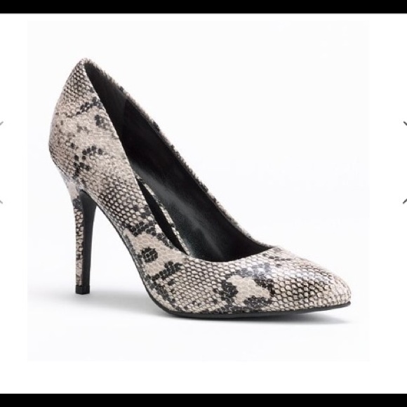 Candie's Shoes - NIB Candies High Heels (Snakeskin)