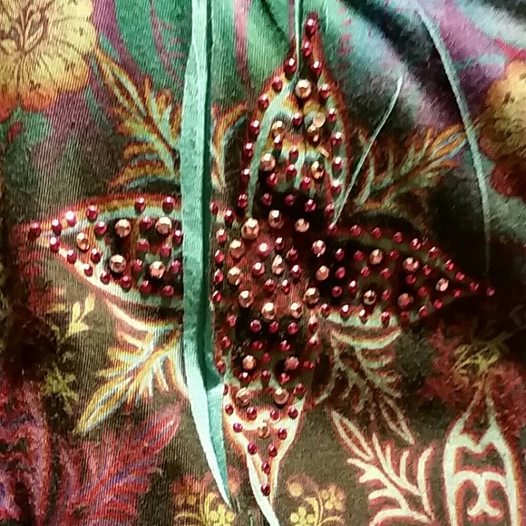 Beautiful bluish tropical fairy sleeve top - Picture 3 of 3