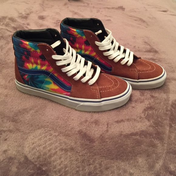 TIE DYE HIGH TOP VANS
