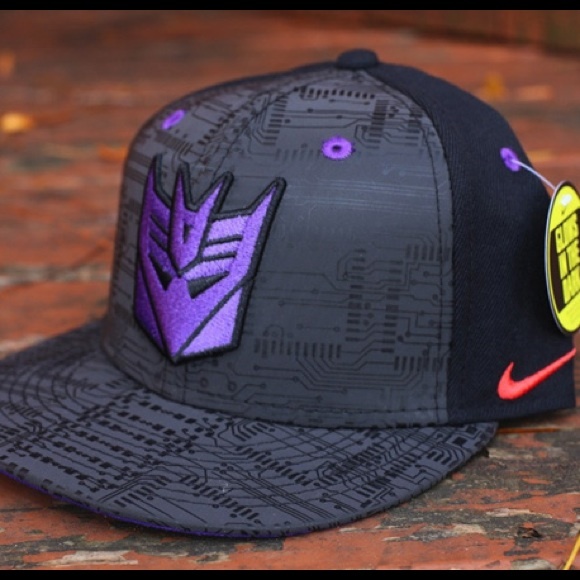 Nike Megatron SnapBack
