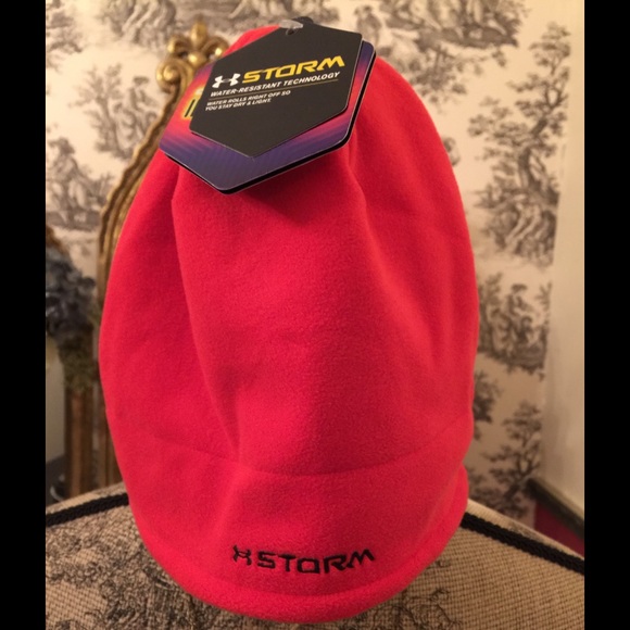 💥💥SOLD SOLD SOLD💥💥Under Armour beanie RED - Picture 2 of 3