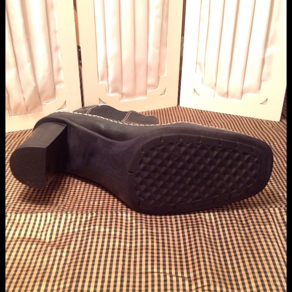 Whats What Leather Ankle Boots - Picture 3 of 3