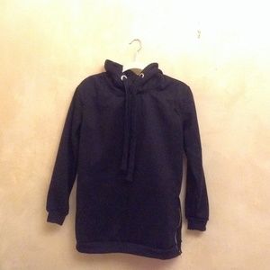 Black sweatshirt