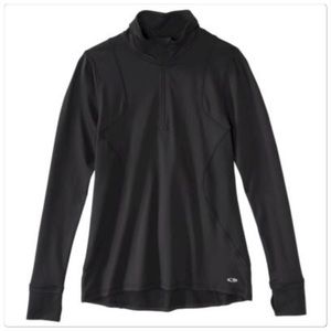 New champion active light pull on black sweater