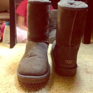 Grey Uggs size 7