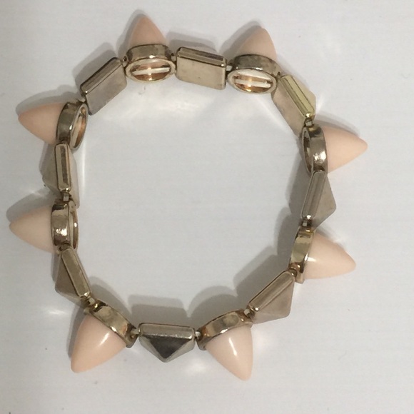Super cute light gold and peach stretchy bracelet. - Picture 1 of 2