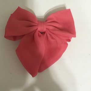 Adorable chiffon bow. Brand new