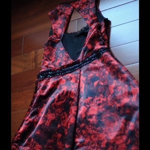 Red & black Vera wang dress Red & black Vera wang dress