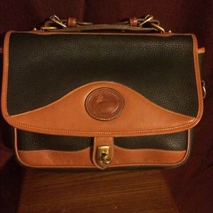 ON HOLD FOR BEEBEEWHO Dooney & Bourke  Handbag