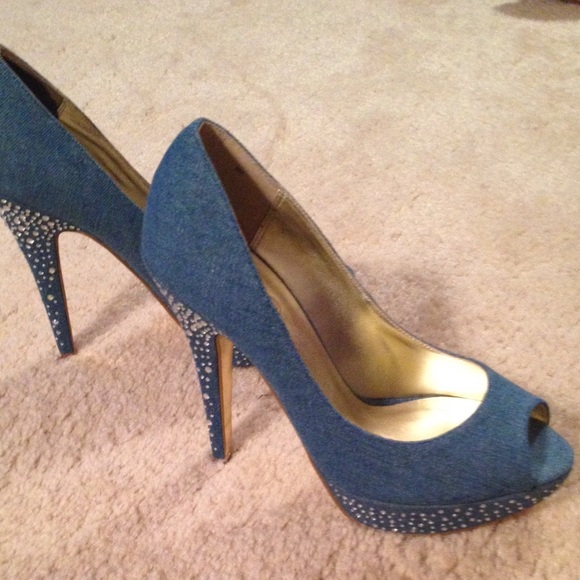 Denim Mariah Carey stilettos - Picture 3 of 3