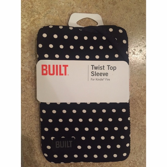 NWT Polka Dot mini tablet case