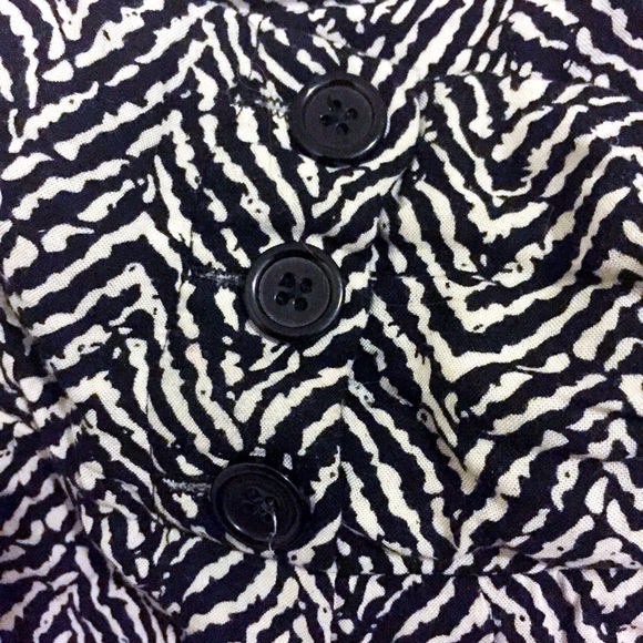 🚫SOLD🚫Plus size high waisted skirt - Picture 3 of 3