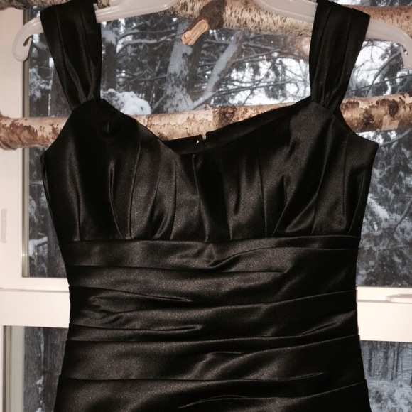 LBD - Picture 2 of 4