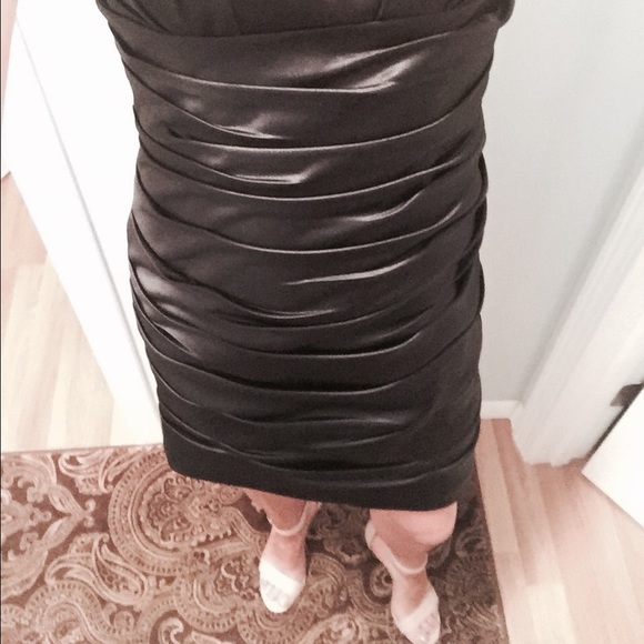 LBD - Picture 3 of 4