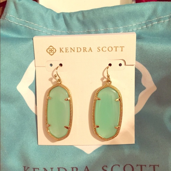 Kendra Scott Jewelry - Kendra Scott Elle earrings